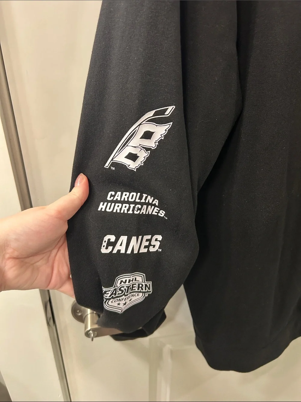 Men’s Carolina Hurricanes Black and White Hoodie (L)
